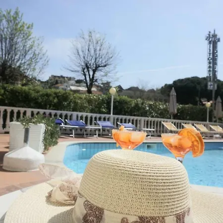 Arcobaleno Hotell 3*